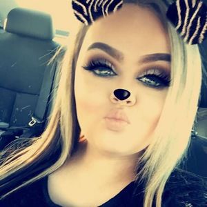 Meet your Posher, Kaitlin